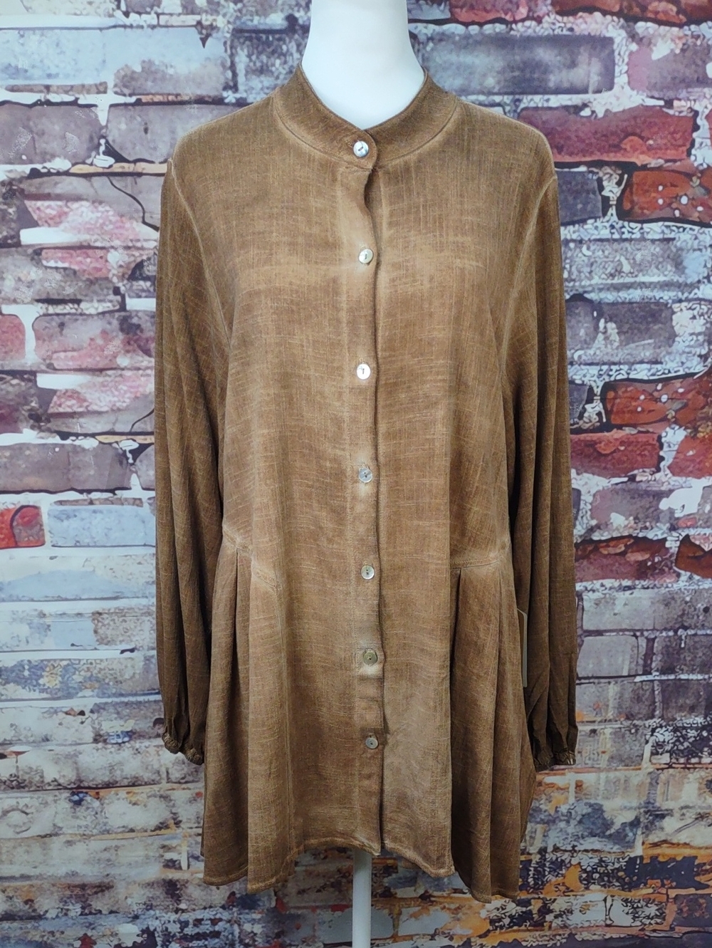 Relaxed Button-Front Tunic in Warm Brown
